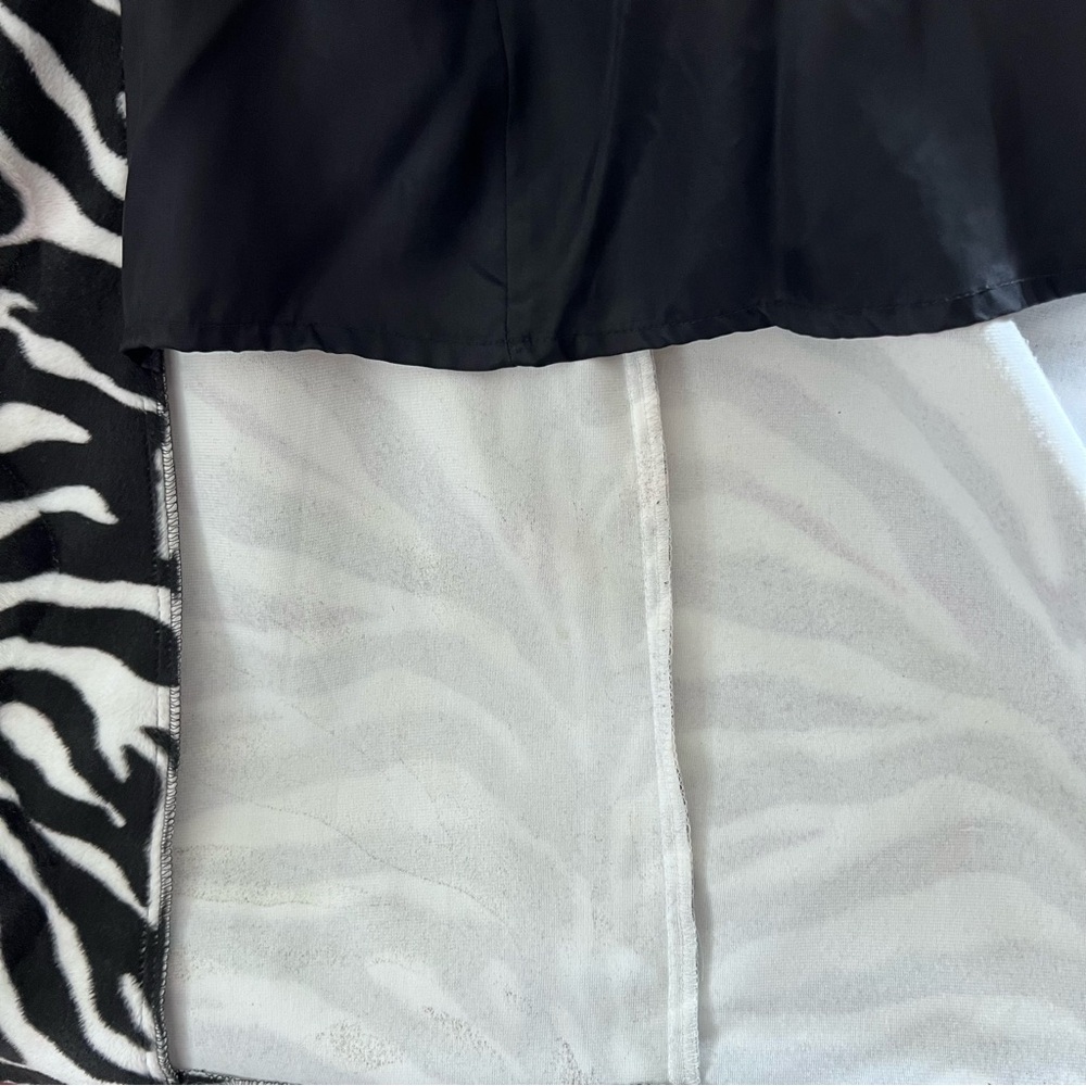 Chic Zebra Patterned Coat - Picture 10 of 10